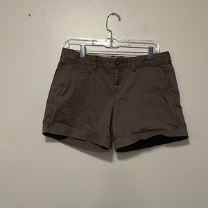Brown Khaki old Navy shorts. Six 6